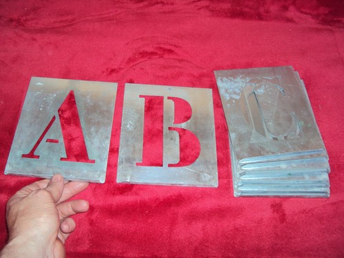 Ancien pochoir zinc alphabet - pochoir,